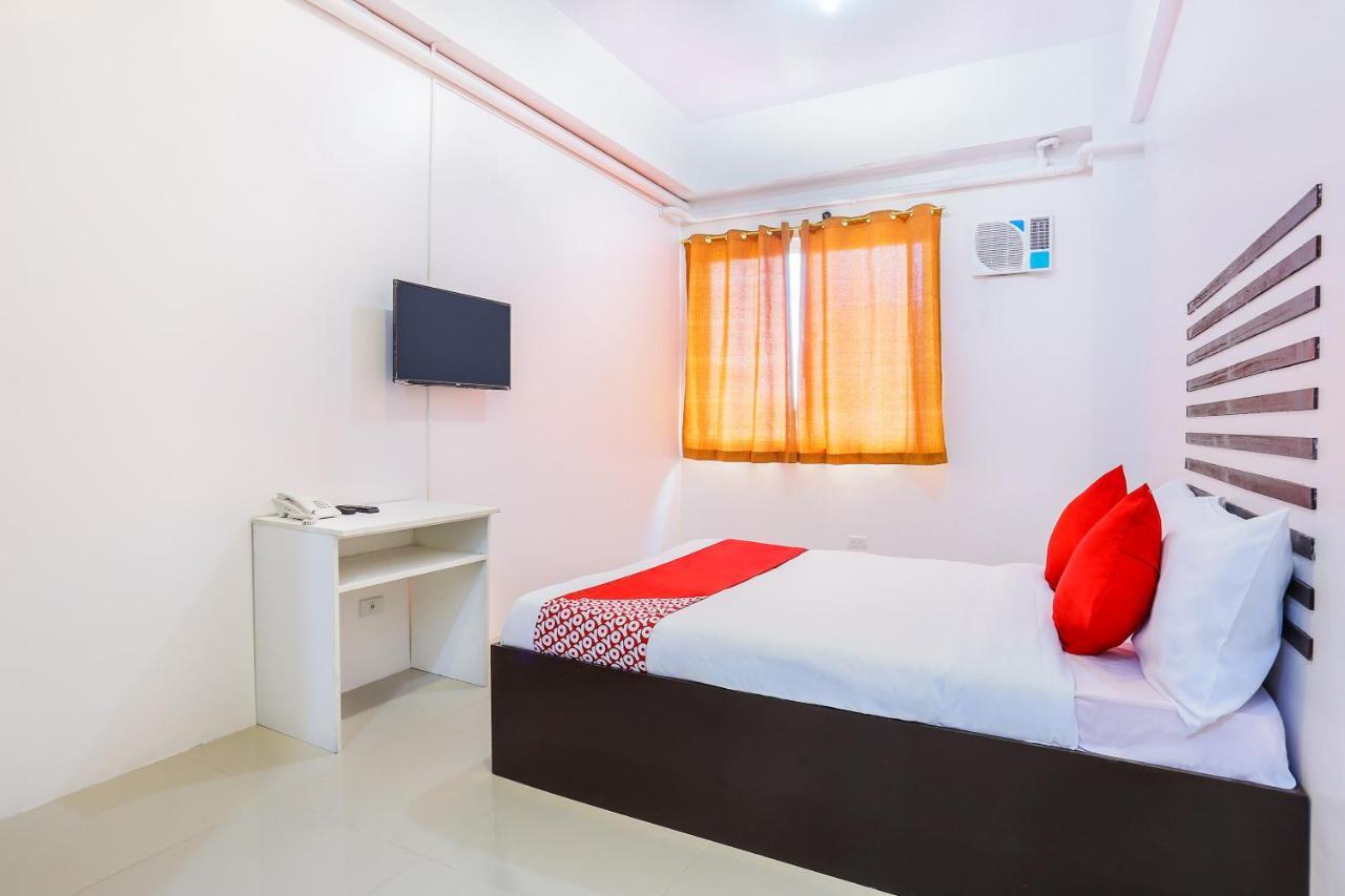 Oyo 505 Jardin Suites Manila Eksteriør billede