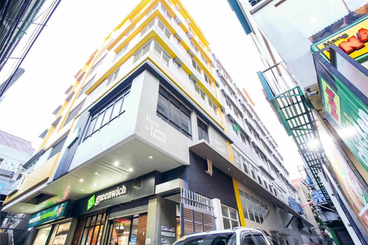 Oyo 505 Jardin Suites Manila Eksteriør billede